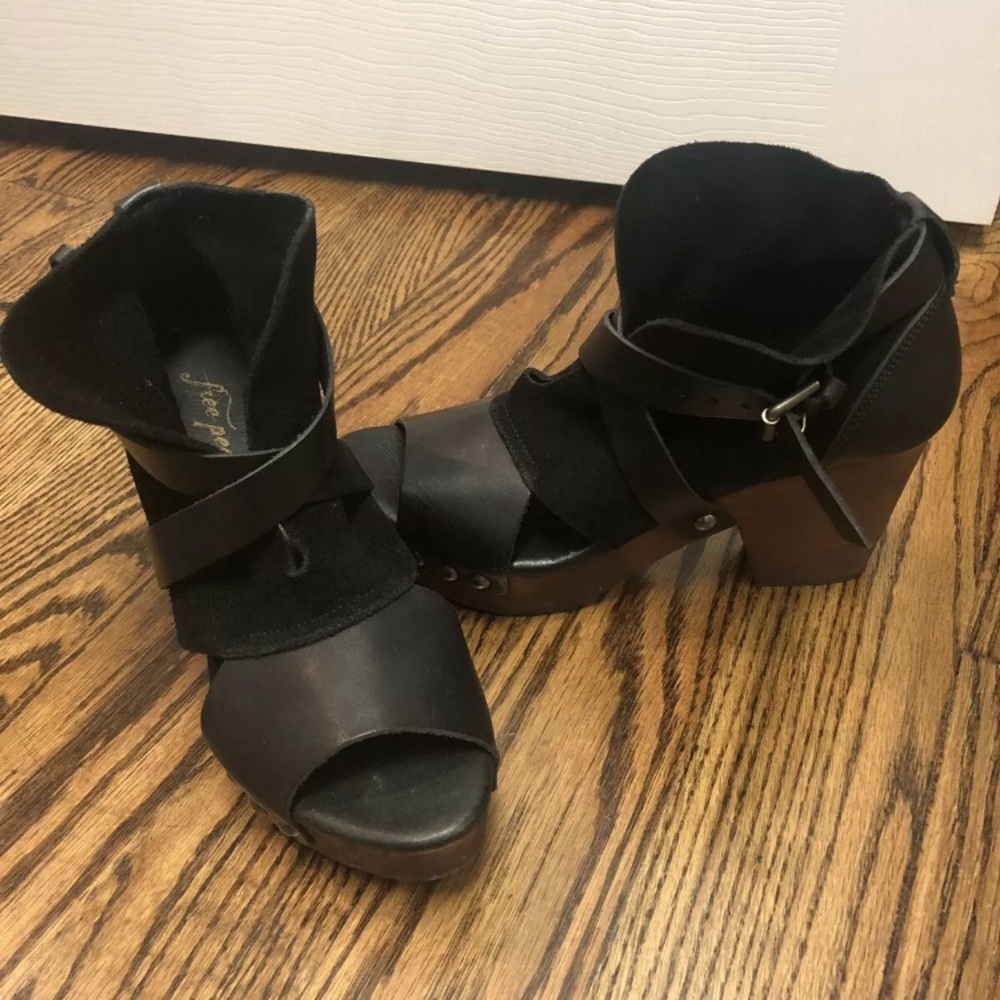 Free People Rendering Suede Clog 38 NWOT